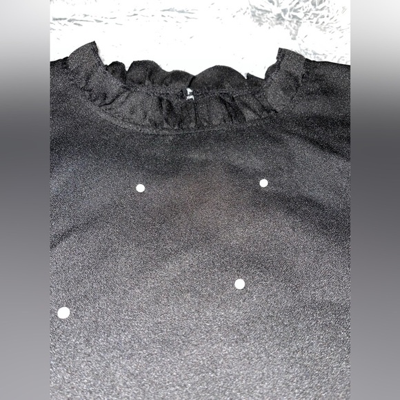SHEIN black long sleeve blouse with pearl embellishment and ruffled collar - Picture 4 of 7